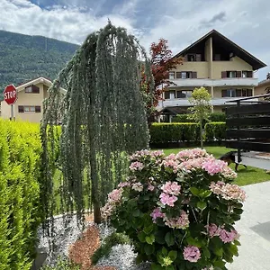 Casa Dolce Casa , Tirano Italia